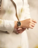ساعة نسائية ستيل باللون الذهبي - الصورة 2